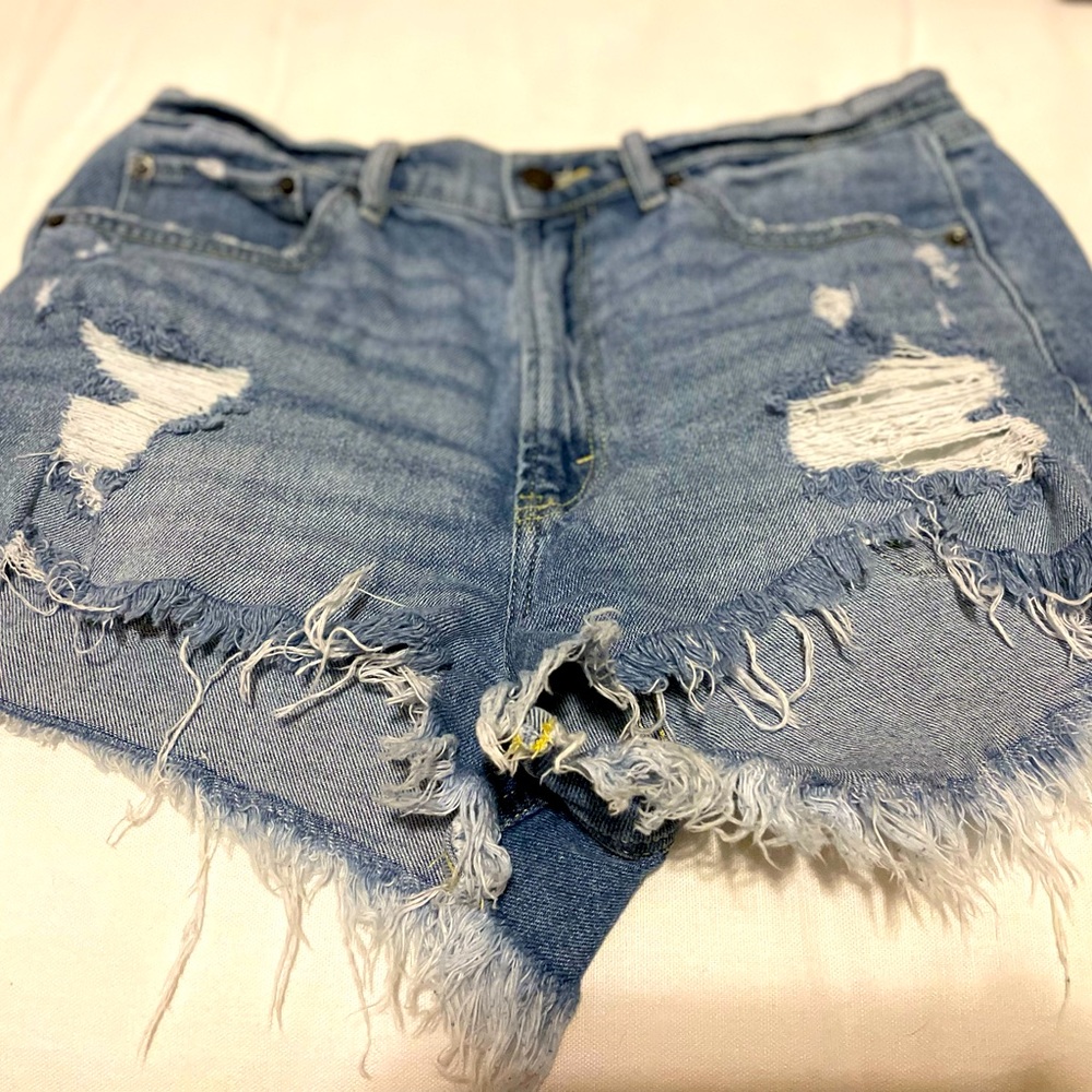 Abercrombie & Fitch high rise shorts